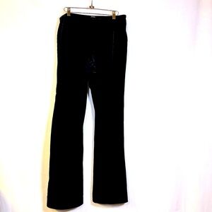Women’s Guess Jeans Black Velvet casual pull on pants. Size L